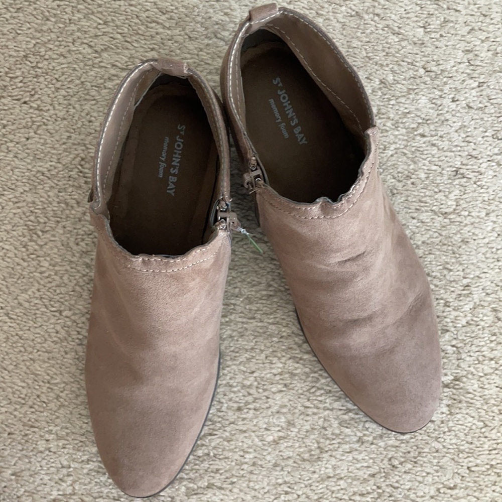 Tan booties - Picture 4 of 6